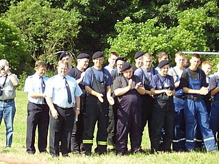 mitglieder der jugendfeuerwehr mit kameraden eckstein unterberg u ziesemer